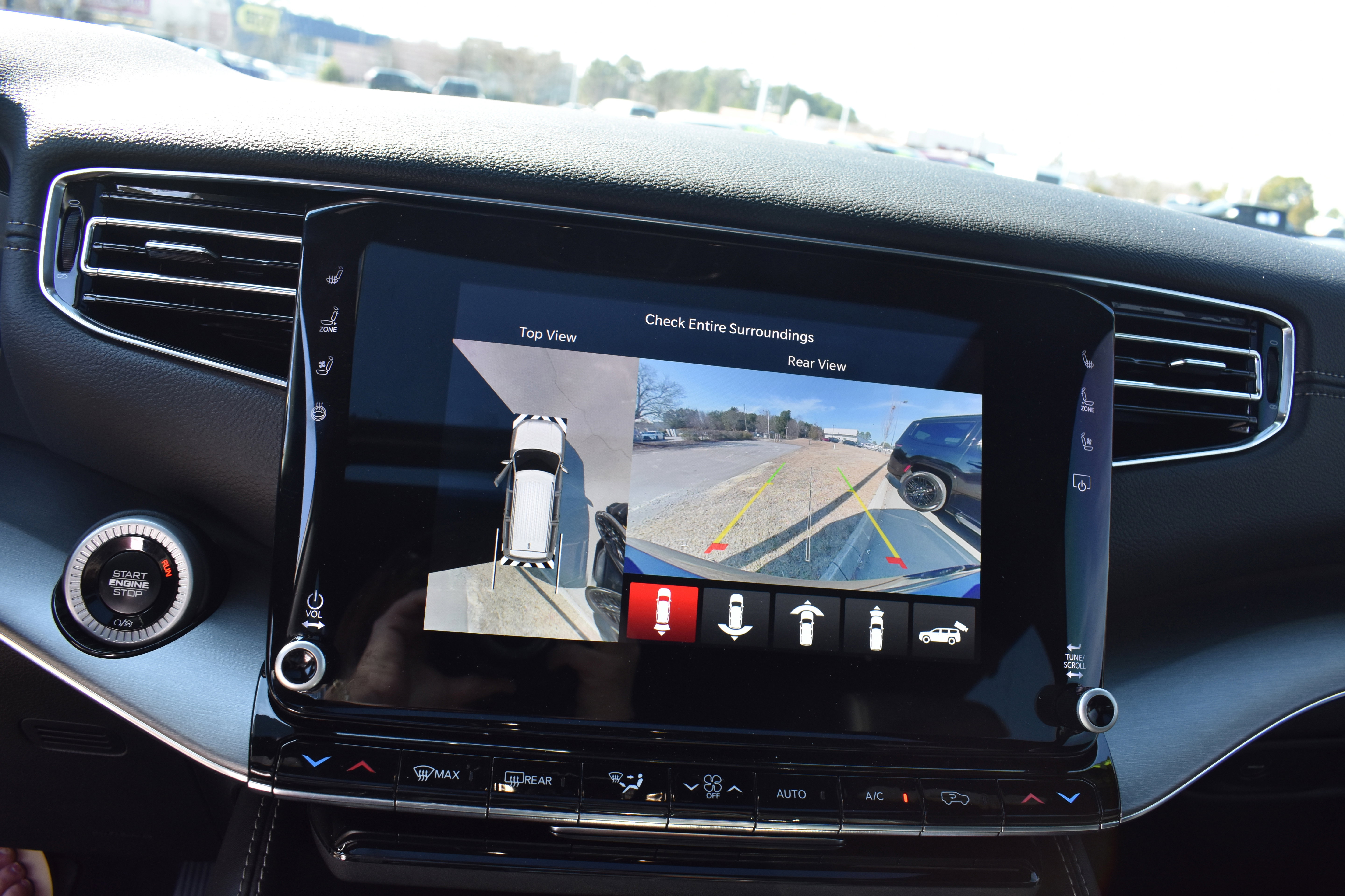 Used 2024 Jeep Wagoneer Series II w/ Convenience Group I image 20