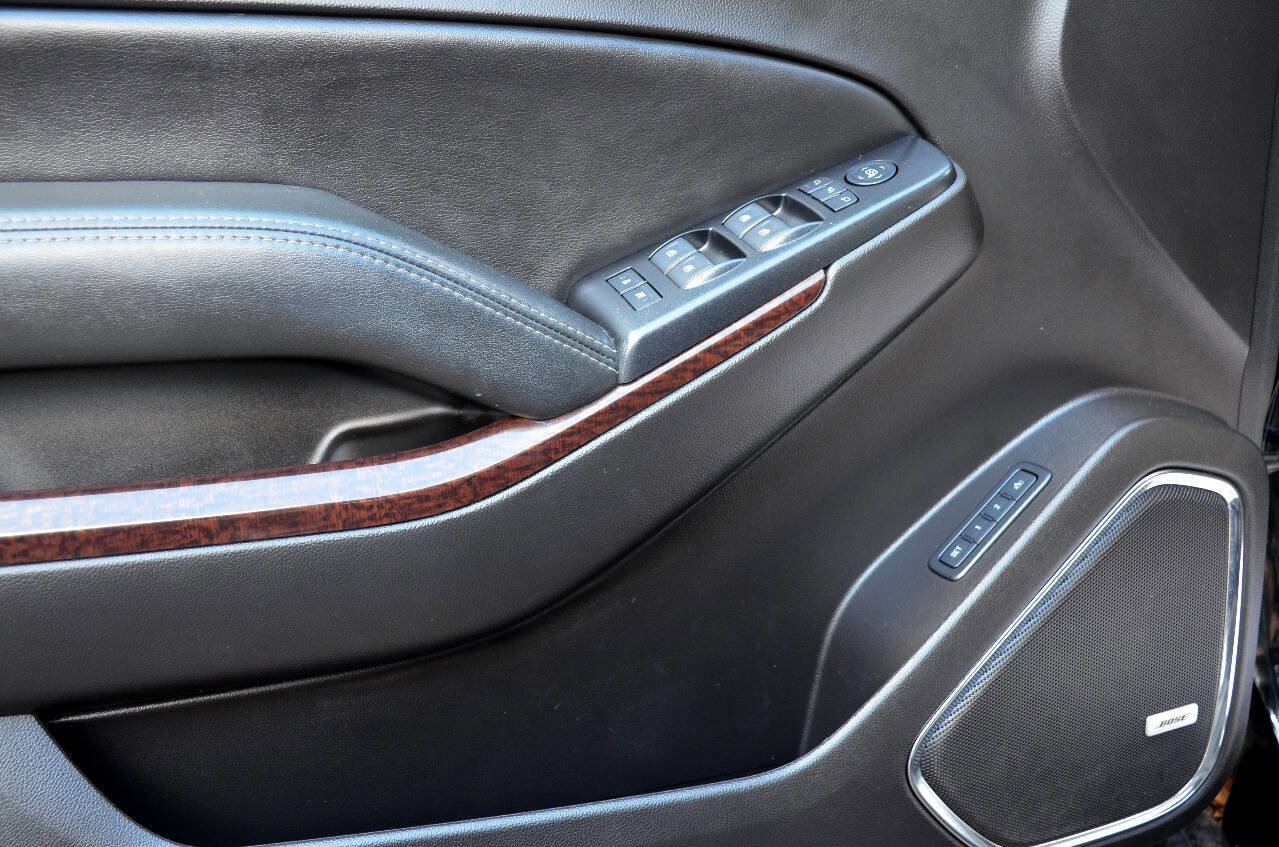 Used 2017 GMC Yukon XL SLT w/ Open Road Package image 22