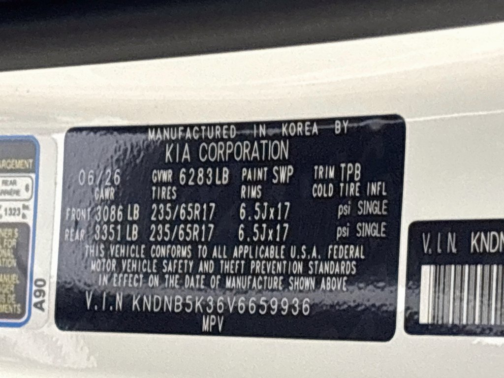 New 2027 Kia Carnival FWD image 24