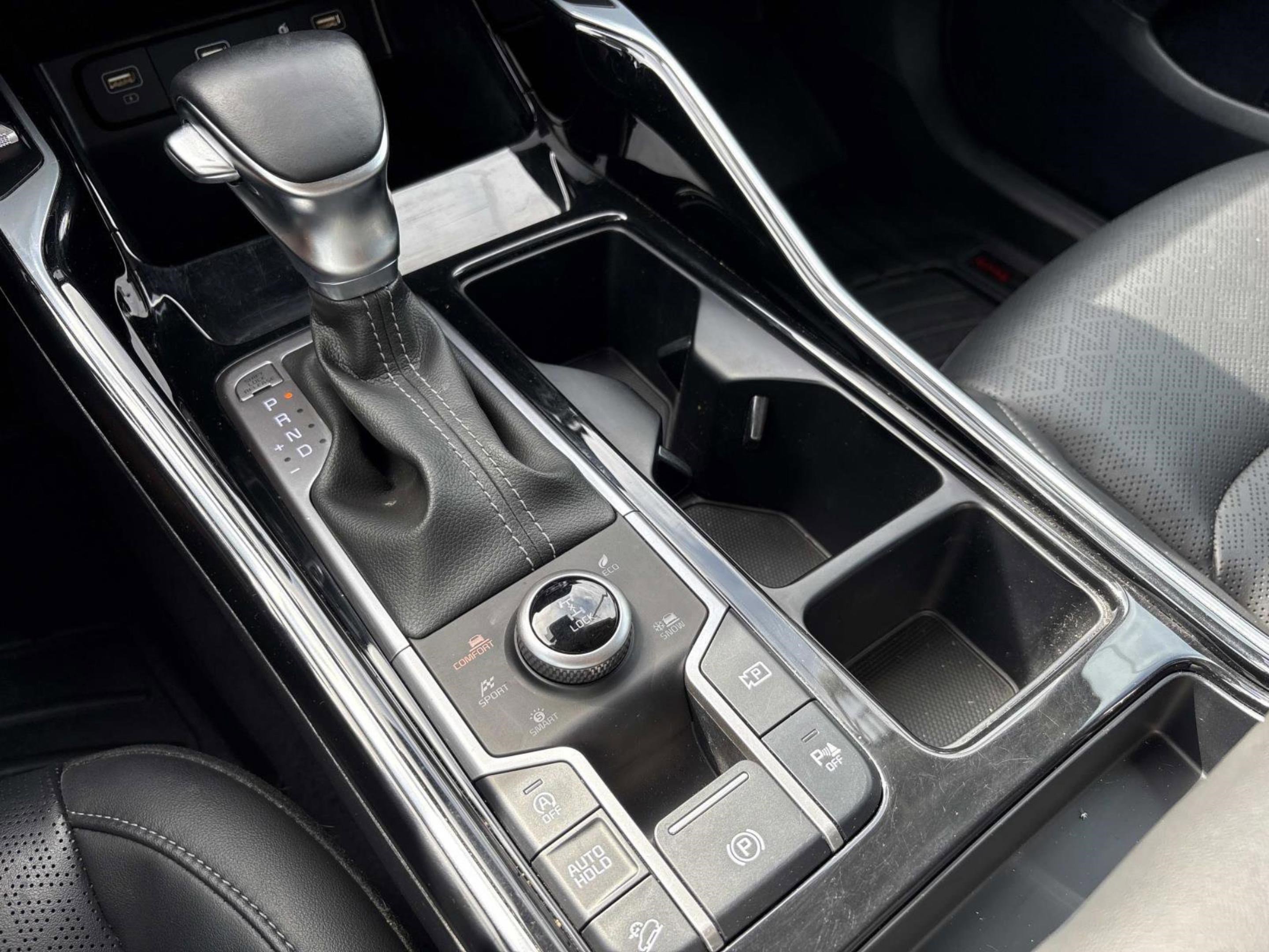 Used 2023 Kia Sorento SX image 37