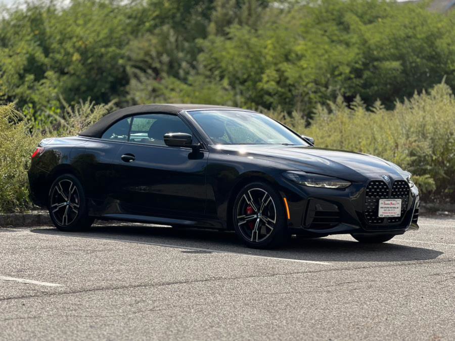 Used 2023 BMW 440i xDrive Convertible w/ Premium Package image 2