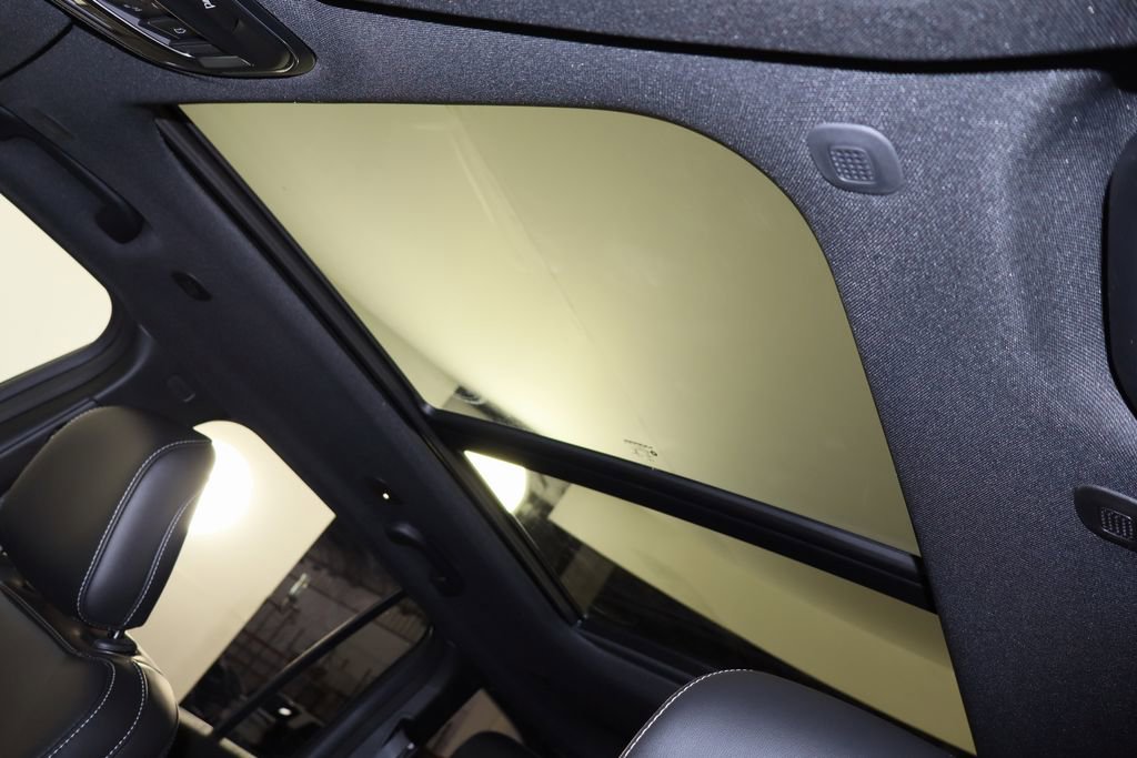 New 2025 Jeep Grand Cherokee Limited image 25