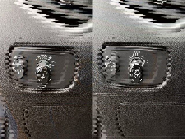 Used 2023 Chevrolet Malibu LT image 24