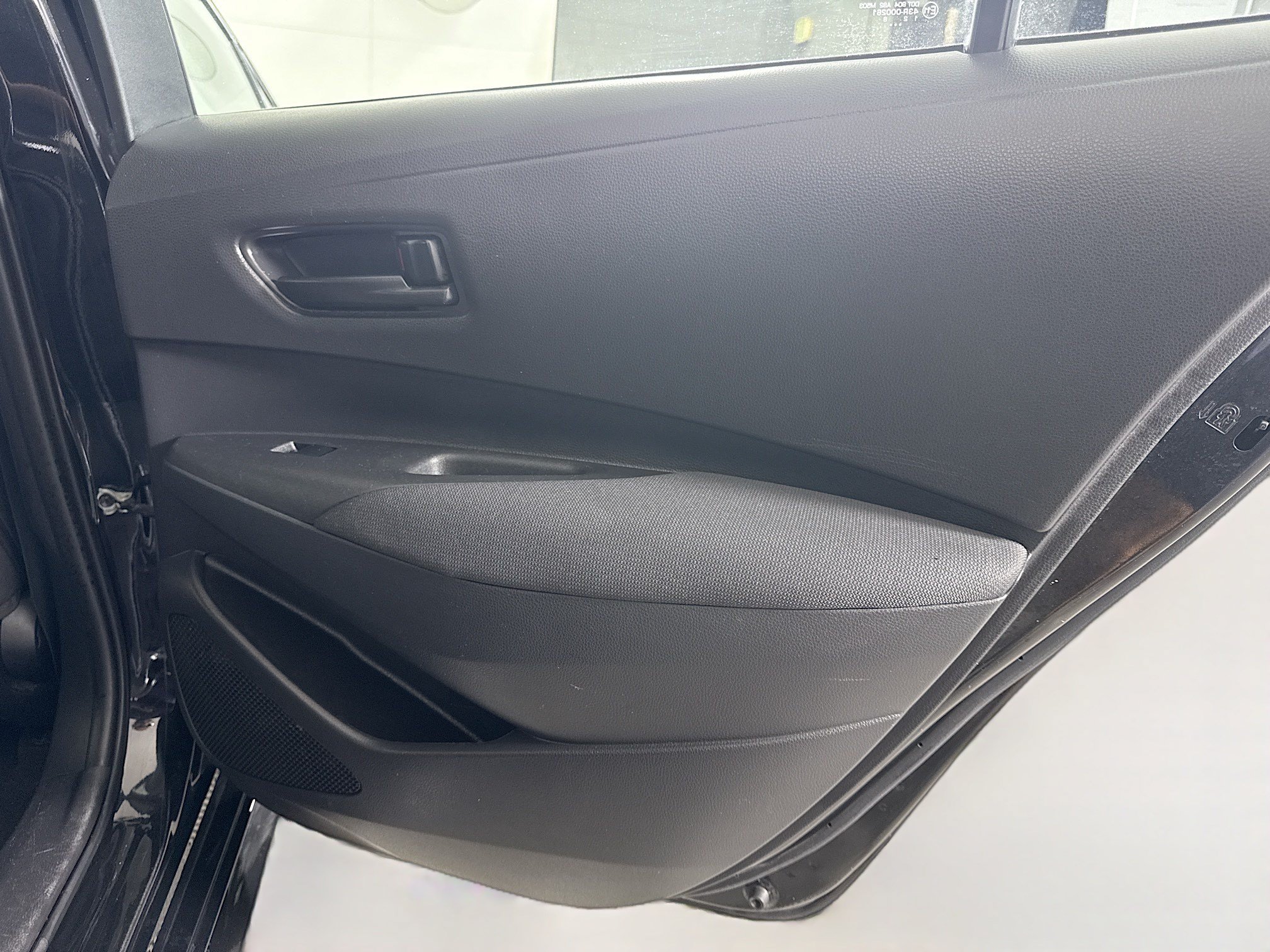 Used 2022 Toyota Corolla LE FWD image 27
