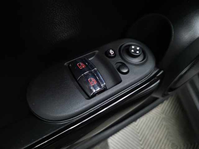 Used 2023 MINI Cooper SE FWD image 30