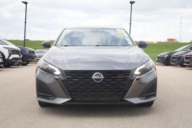 Used 2023 Nissan Altima 2.0 SR image 17