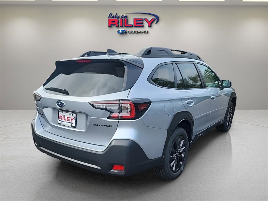 Used 2025 Subaru Outback Onyx Edition image 5