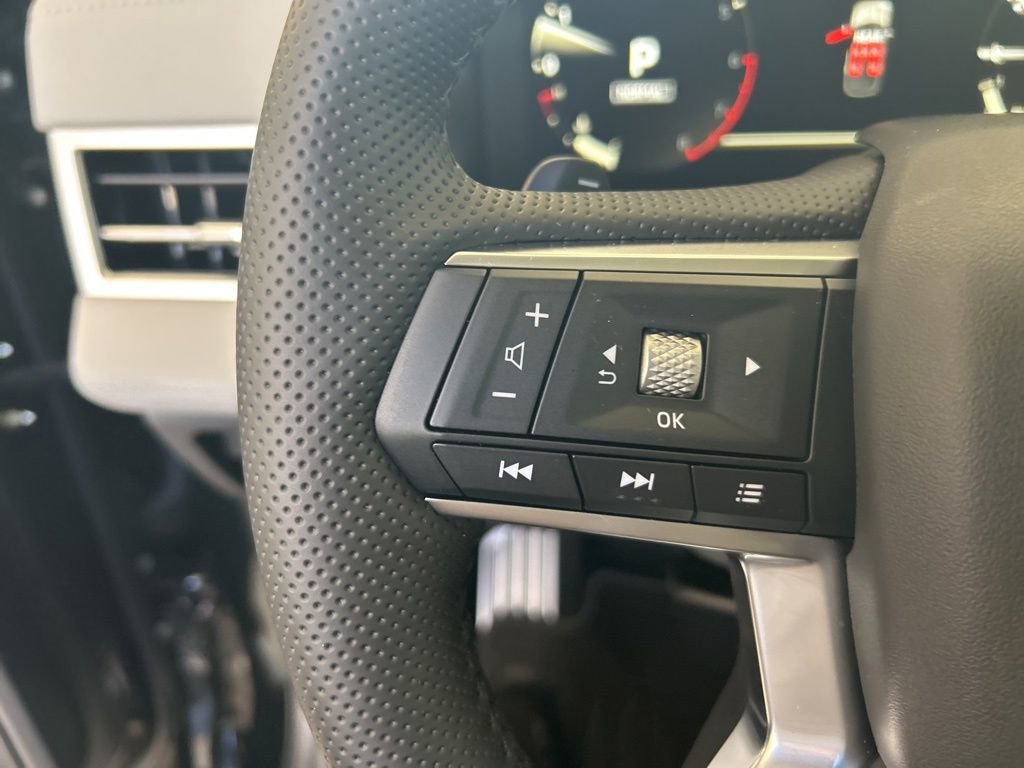 New 2025 Mitsubishi Outlander AWD image 50
