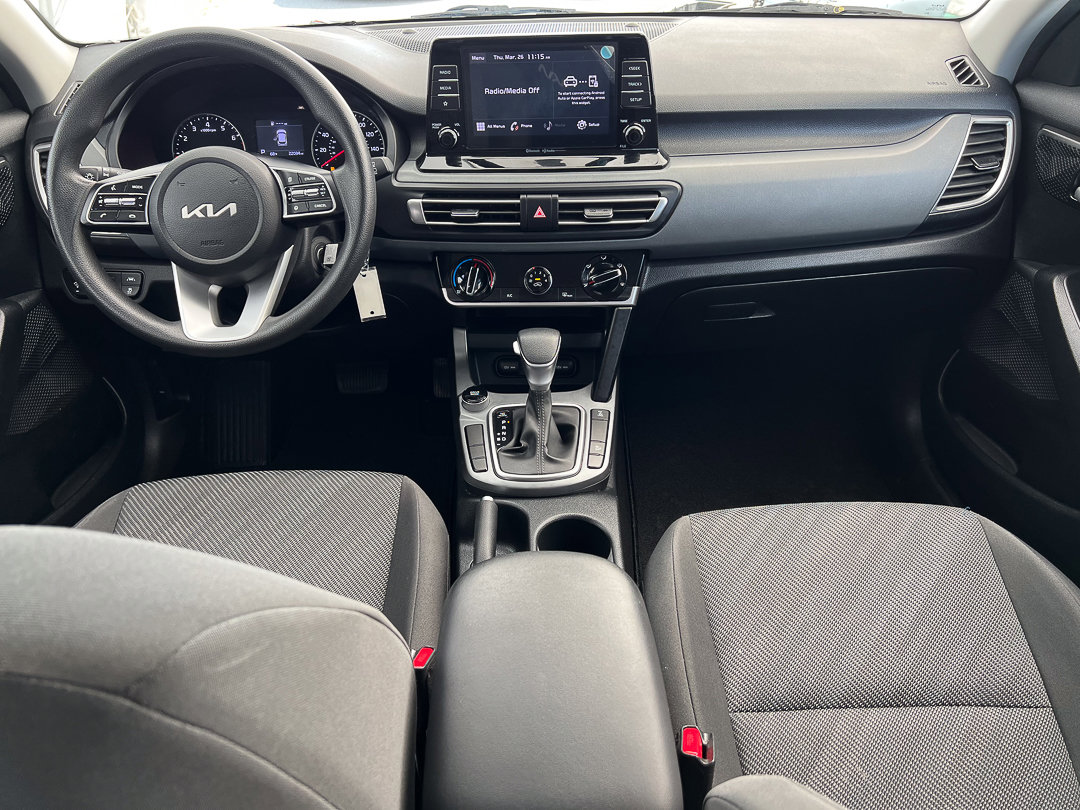 Used 2023 Kia Seltos LX AWD/4WD image 24
