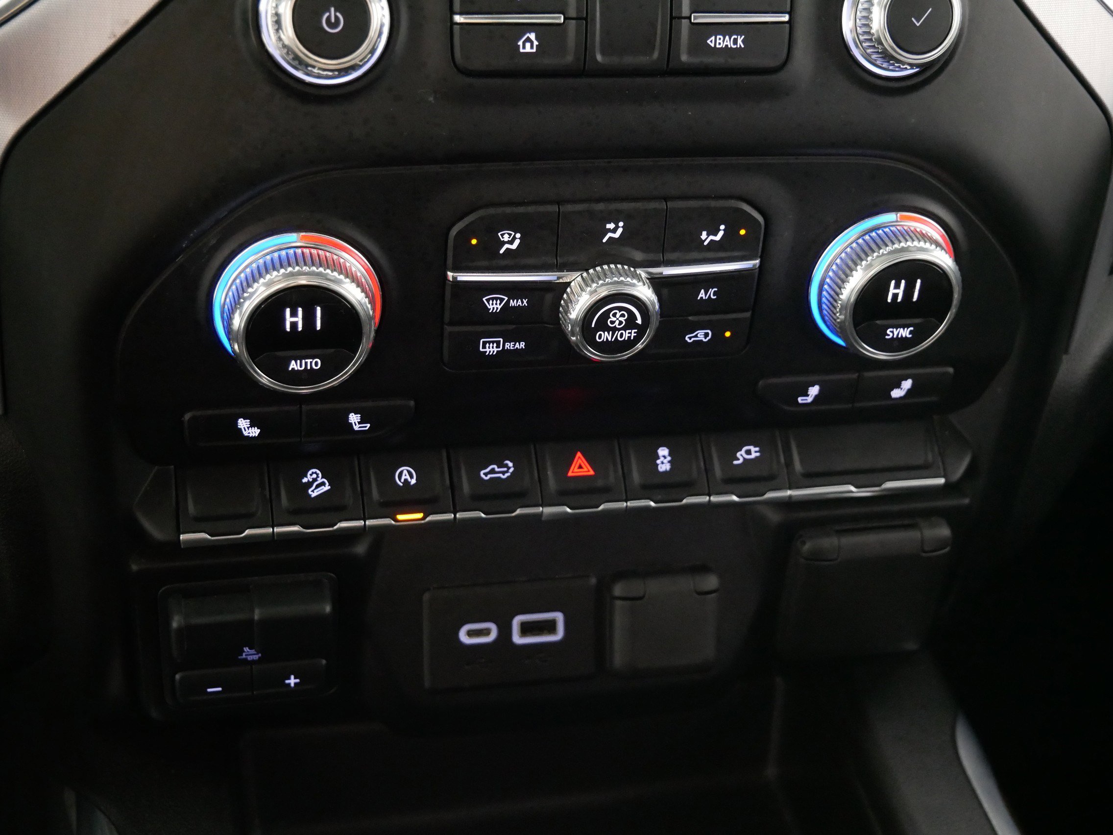 Used 2021 GMC Sierra 1500 Elevation w/ Preferred Package image 23