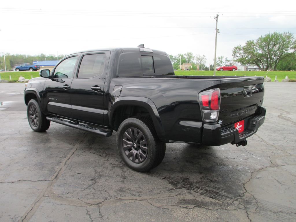 Used 2022 Toyota Tacoma Limited w/ Nightshade Package image 9