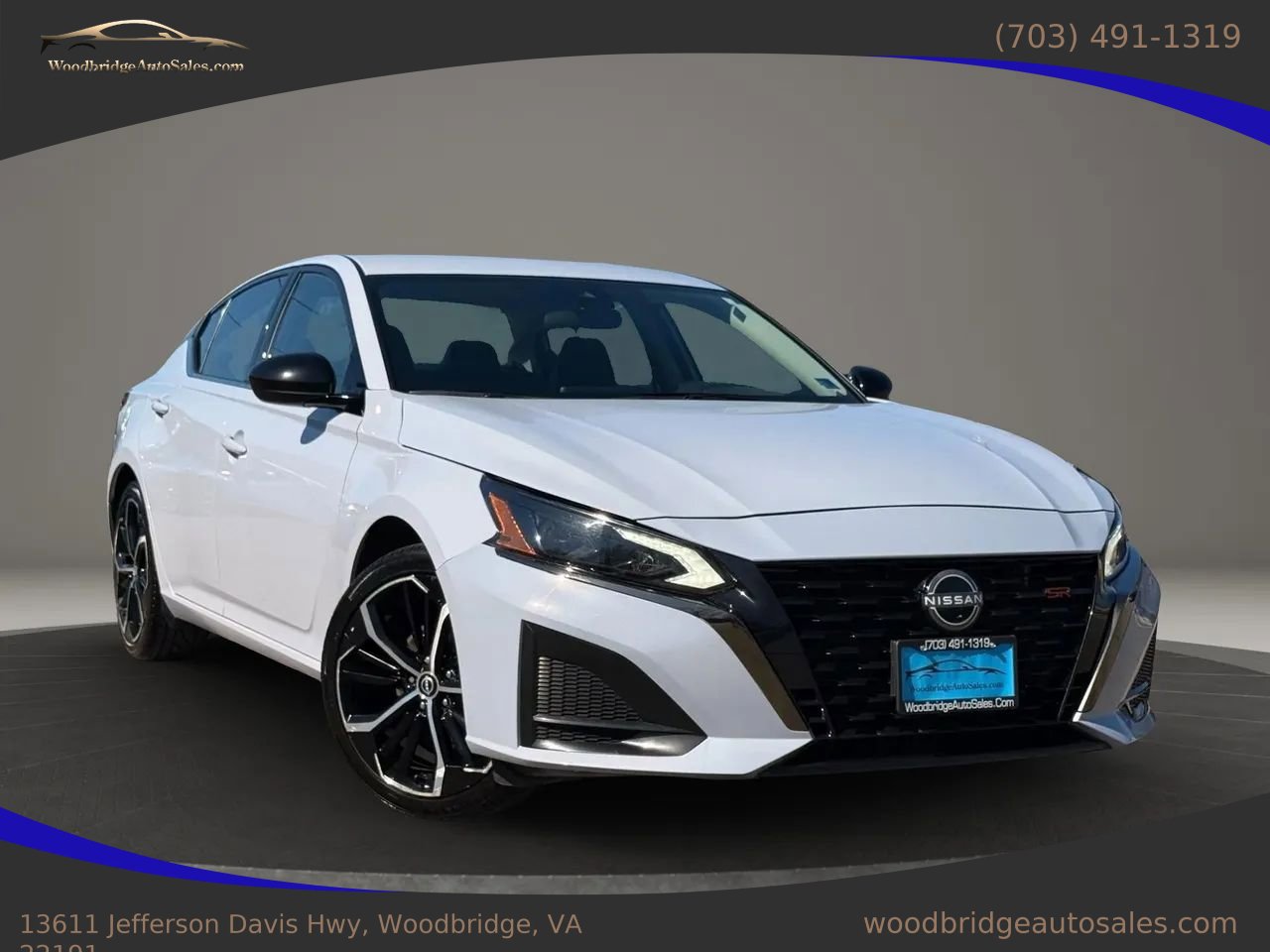 Used 2024 Nissan Altima 2.5 SR image 1