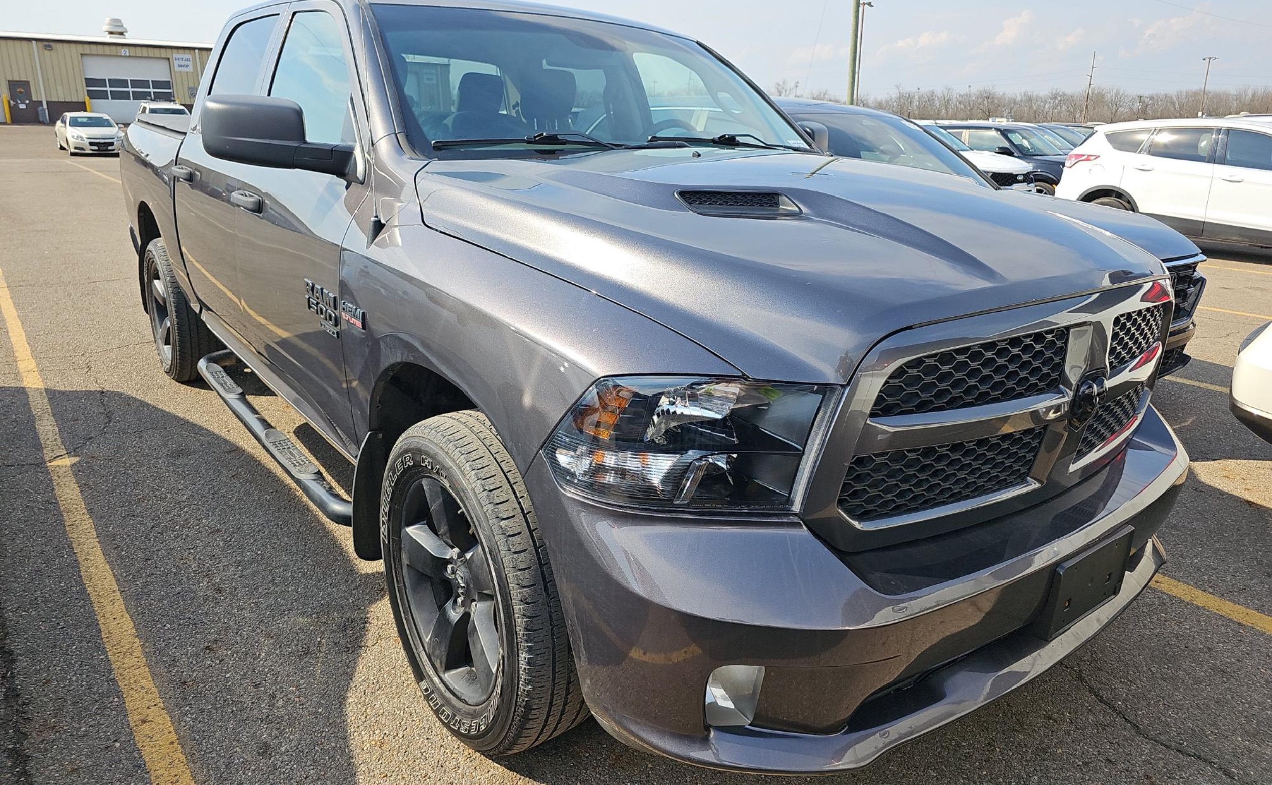 Used 2020 RAM 1500 Express w/ Wheel & Sound Group AWD/4WD image 3