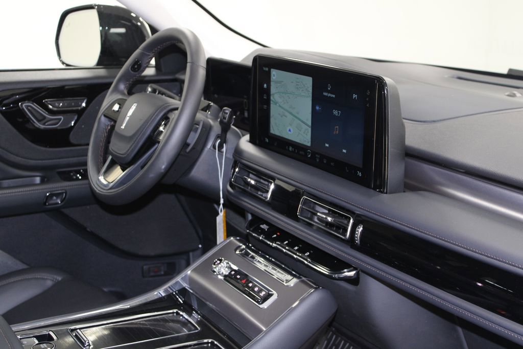 New 2026 Lincoln Aviator 2WD image 31