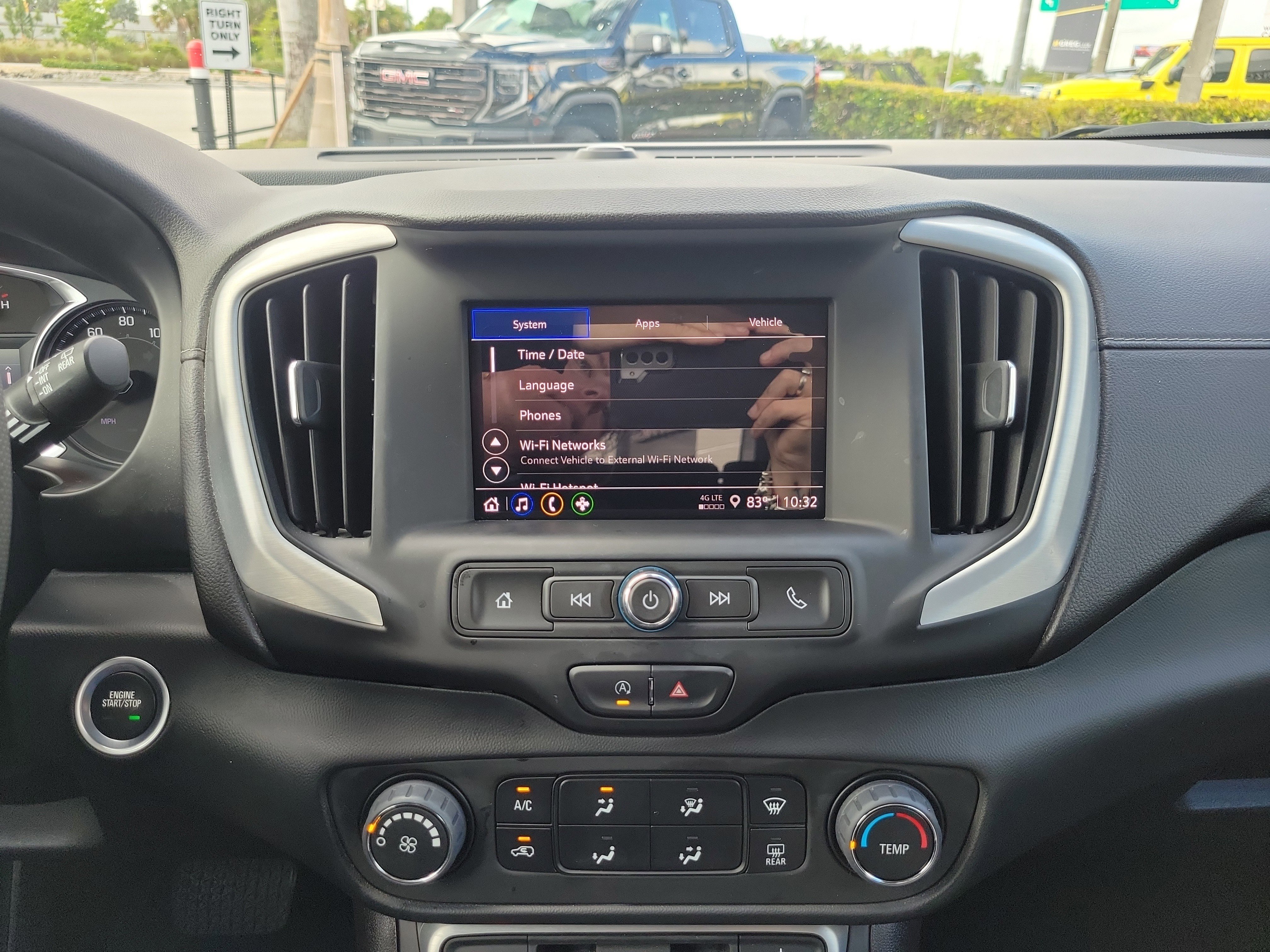 Used 2023 GMC Terrain SLE image 19