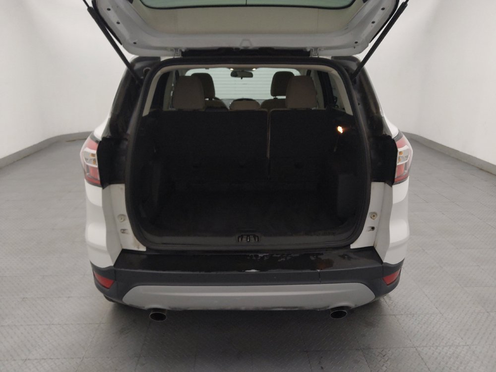 Used 2017 Ford Escape SE FWD image 29