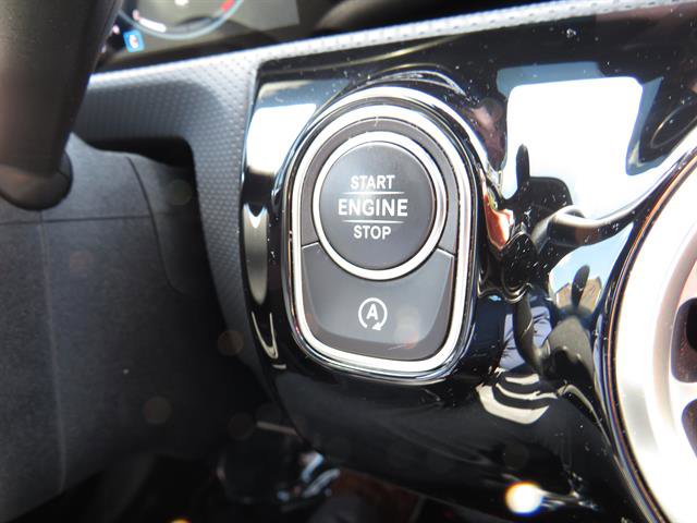 Certified 2022 Mercedes-Benz CLA 250 4MATIC image 19