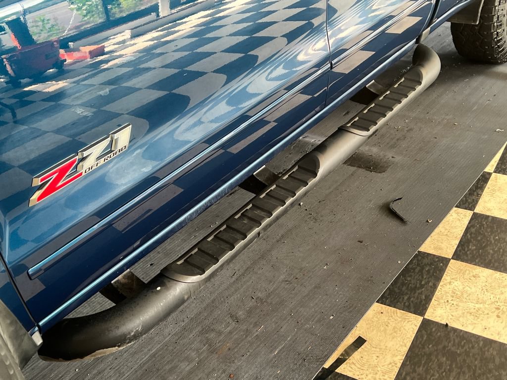 Used 2019 Chevrolet Silverado 1500 LT w/ All Star Edition AWD/4WD image 6