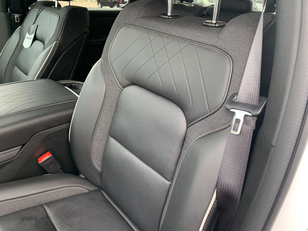 New 2026 RAM 1500 Limited w/ Body Color Bumper Group image 16