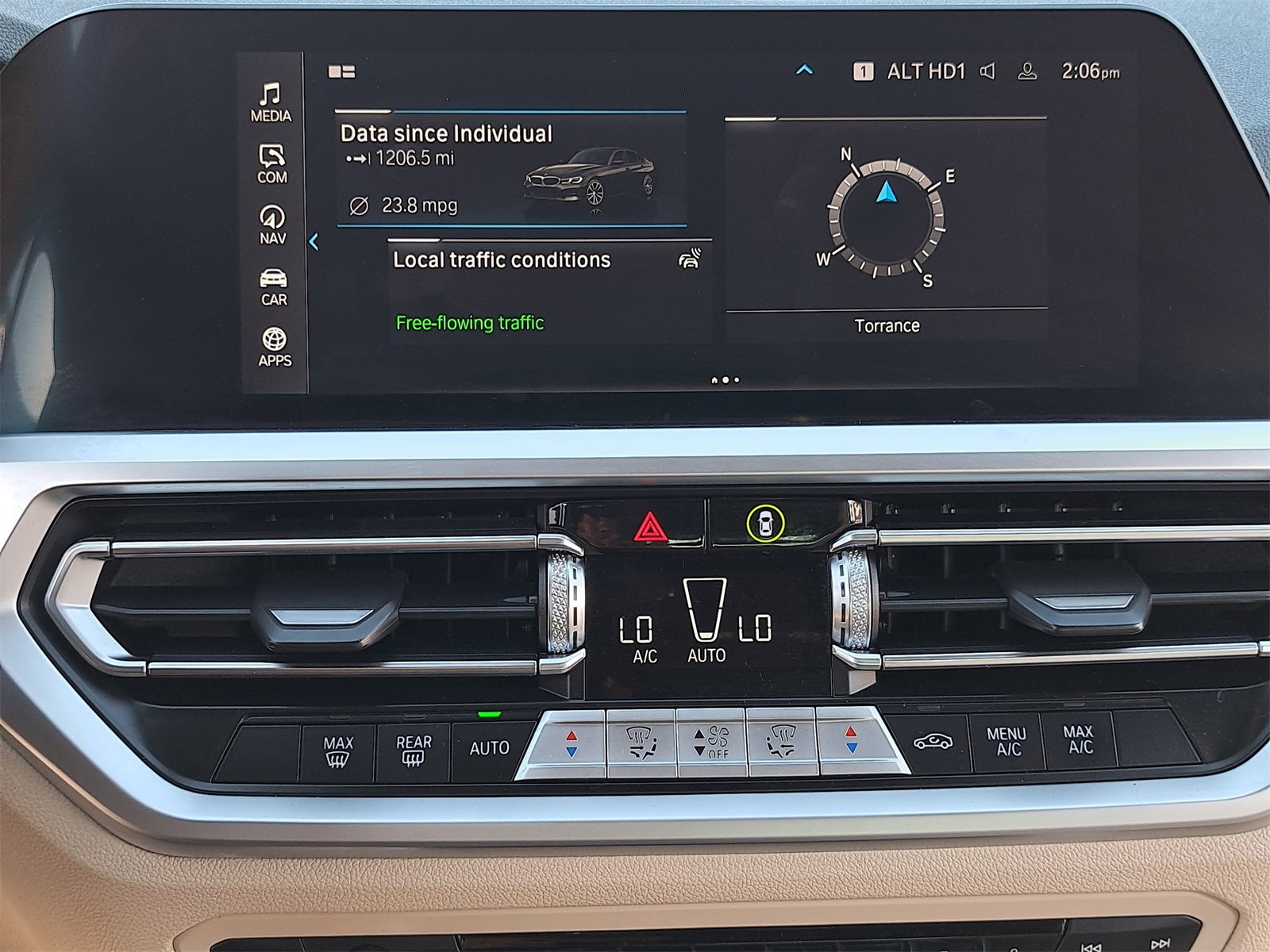 Used 2022 BMW 330e xDrive w/ Driving Assistance Package image 23