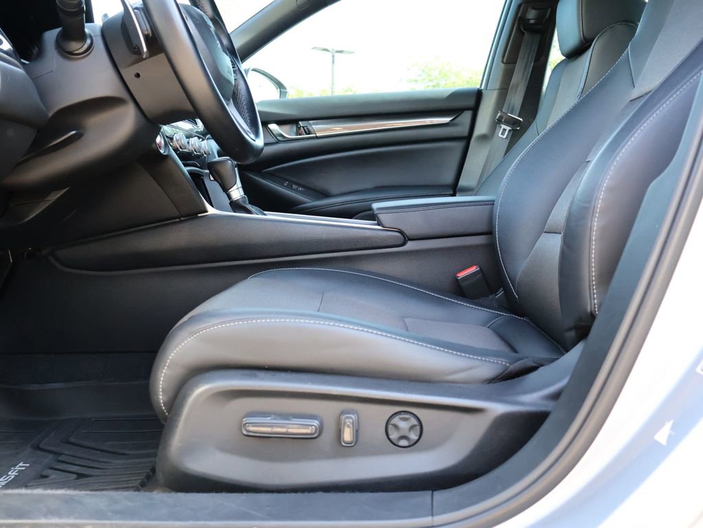Certified 2022 Honda Accord Sport image 29