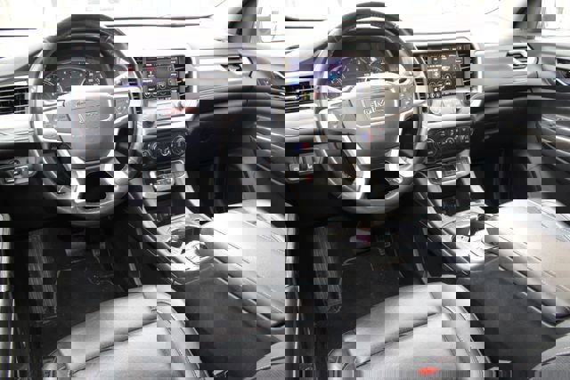 Used 2020 GMC Acadia SLT image 4