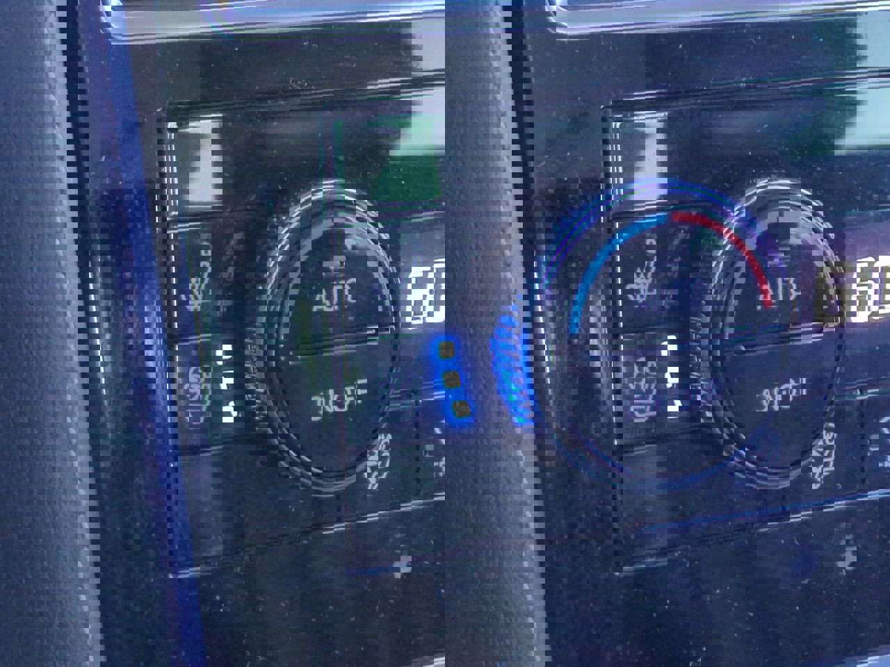 Used 2021 Nissan Armada Platinum image 25