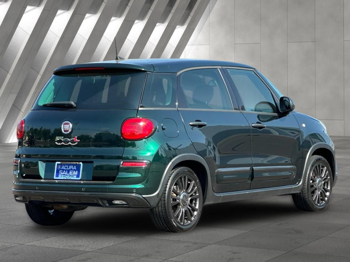 Used 2020 FIAT 500L Trekking w/ Popular Equipment Group FWD image 4