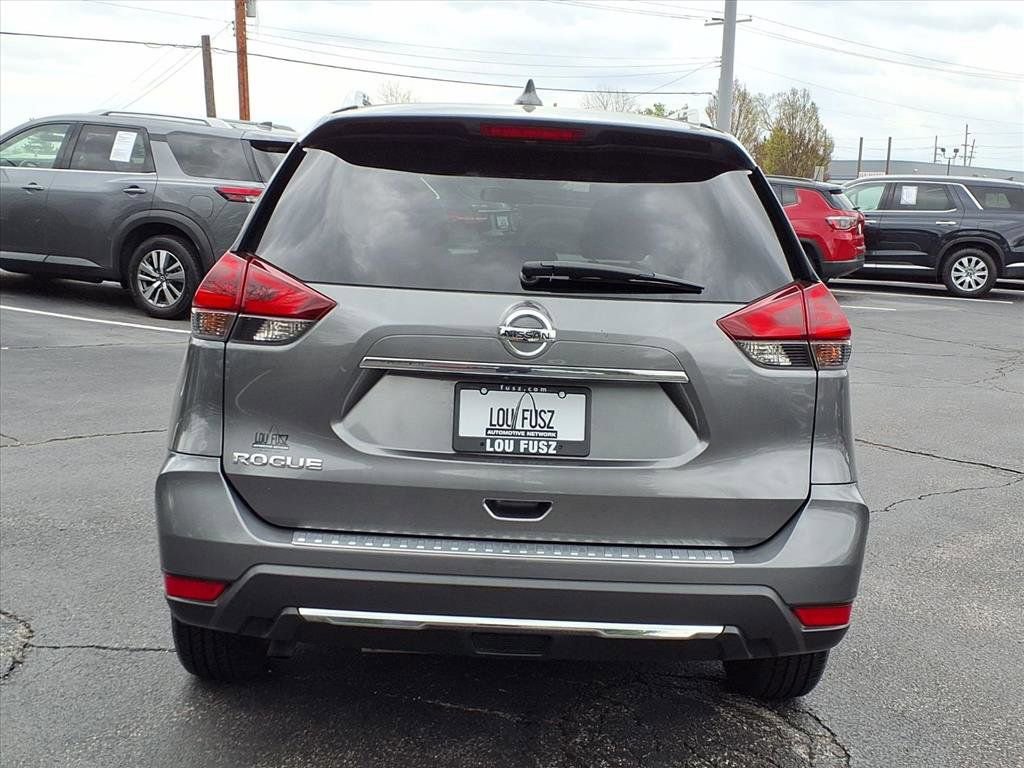 Used 2018 Nissan Rogue S w/ S Value Package image 24