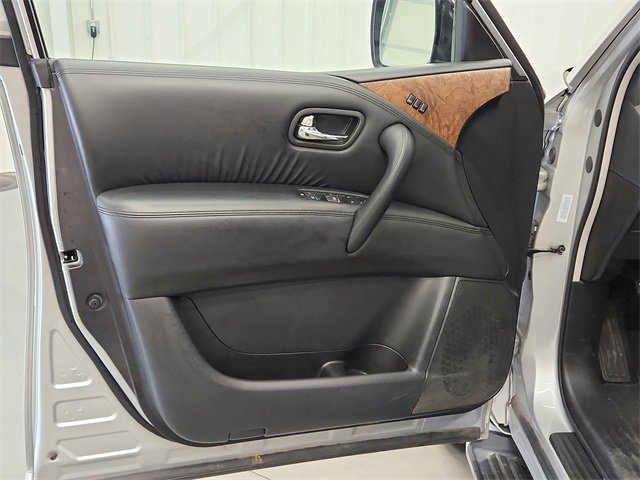 Used 2024 Nissan Armada SL image 32