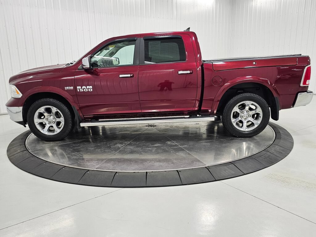 Used 2017 RAM 1500 Laramie w/ Convenience Group AWD/4WD image 2