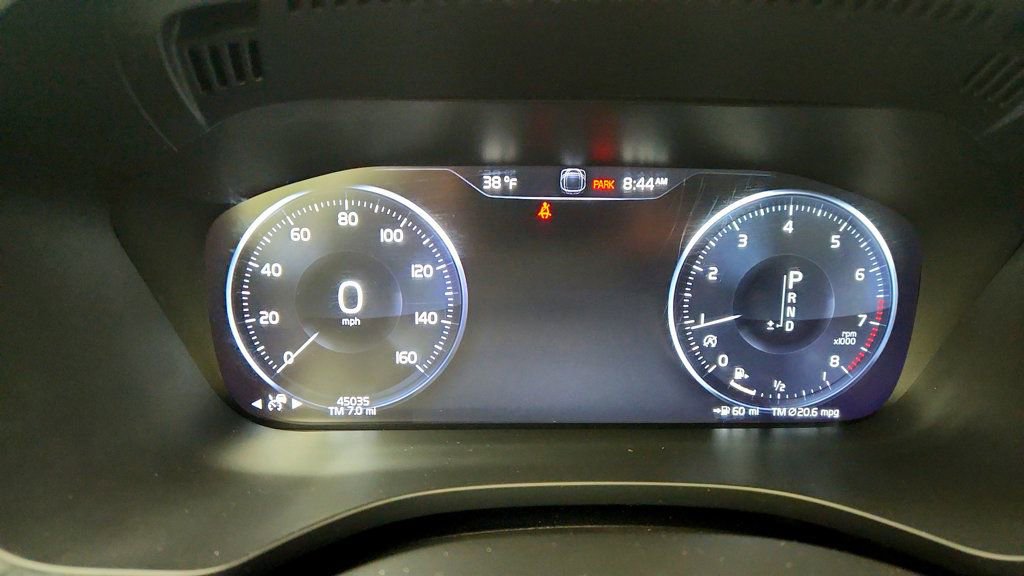 Used 2018 Volvo XC60 T6 R-Design w/ Convenience Package image 15