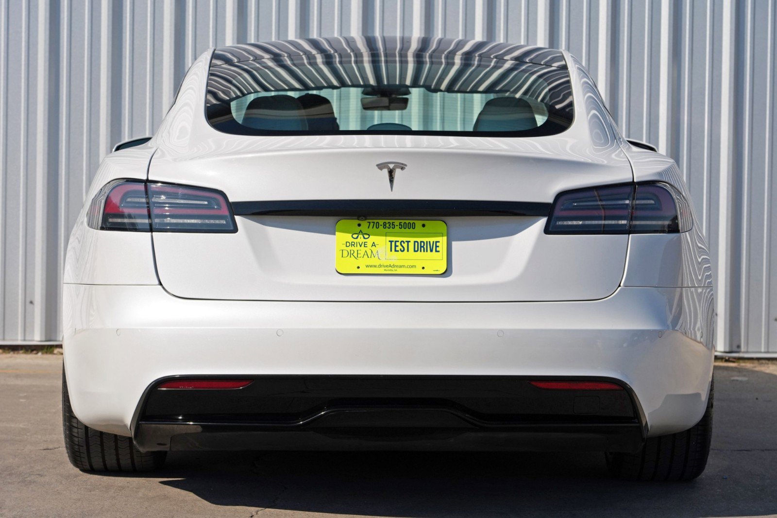 Used 2022 Tesla Model S image 11