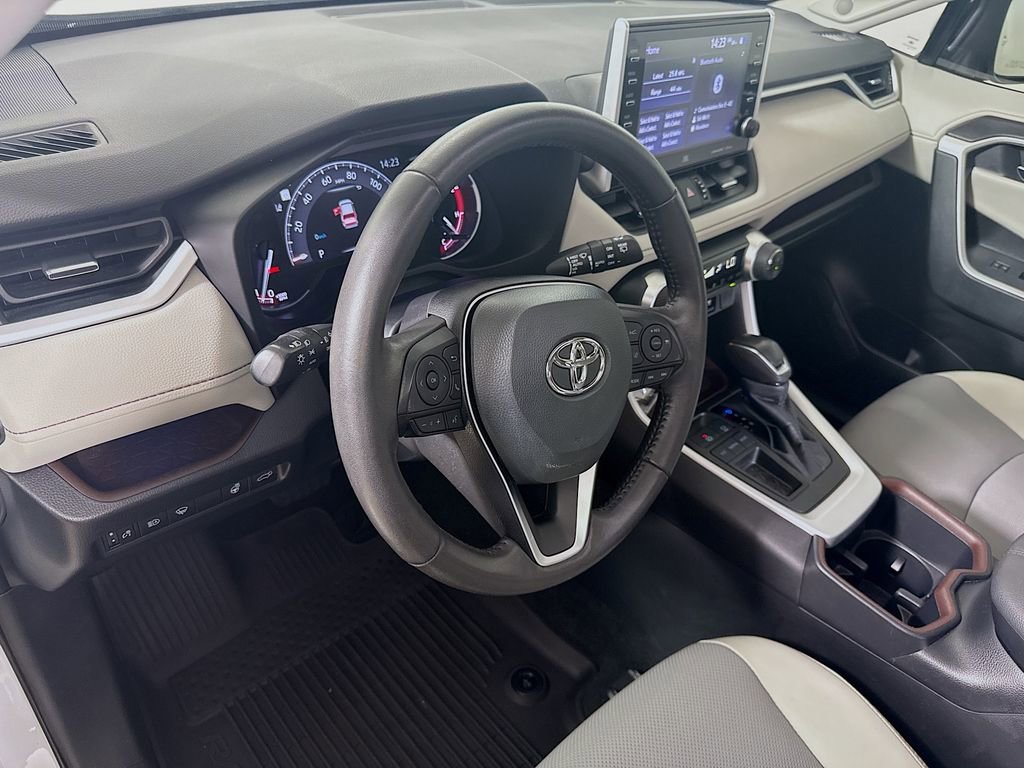 Certified 2022 Toyota RAV4 Limited w/ Limited Grade Weather Package FWD image 9