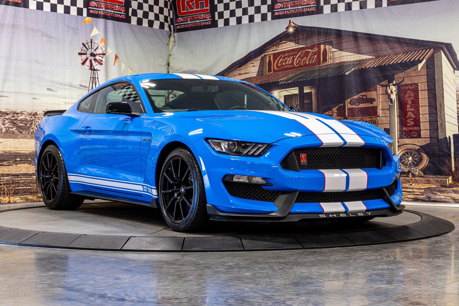 Used 2017 Ford Mustang Shelby GT350 w/ Electronics Package RWD image 1