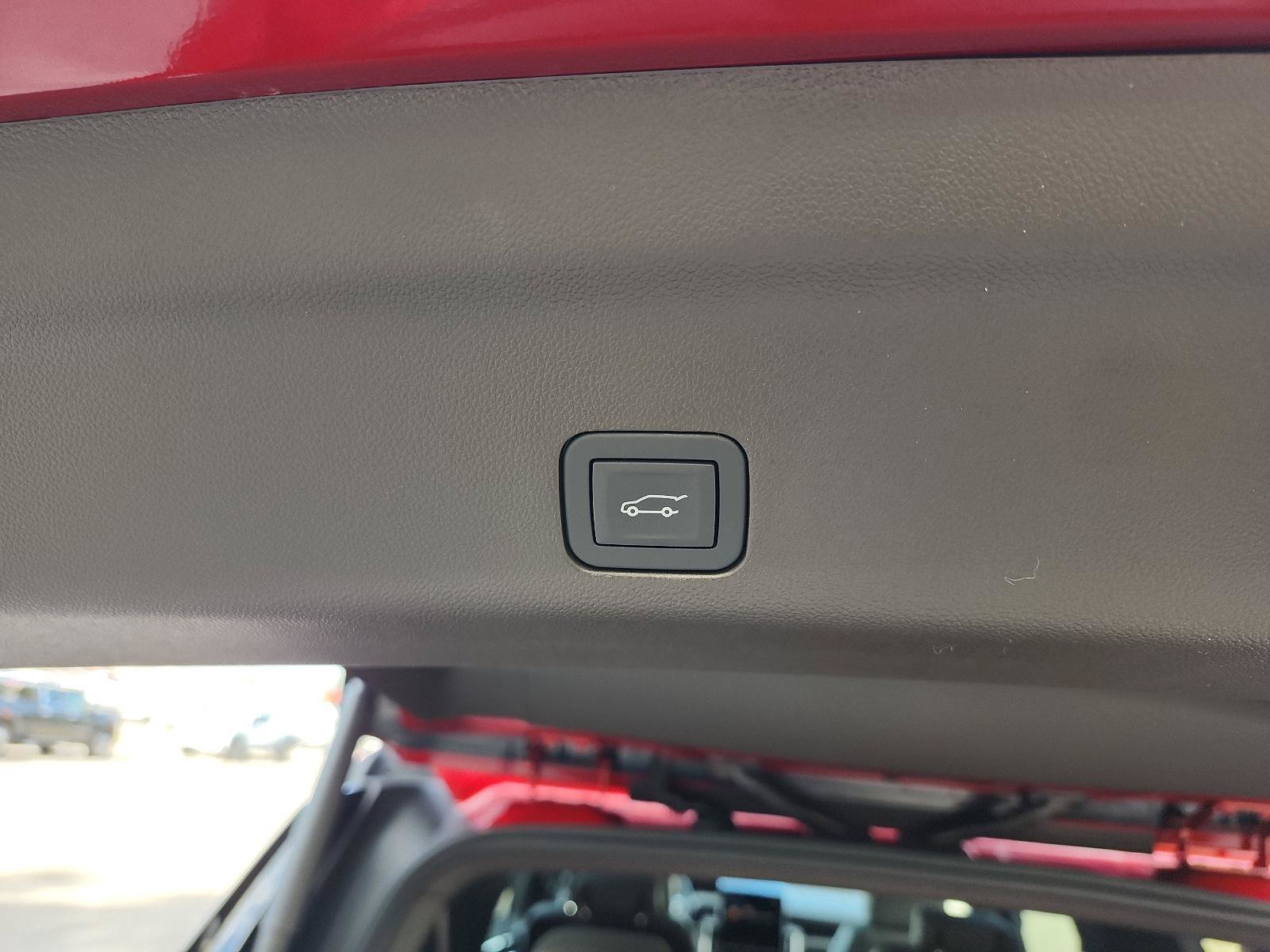 New 2026 GMC Yukon XL Elevation RWD image 8
