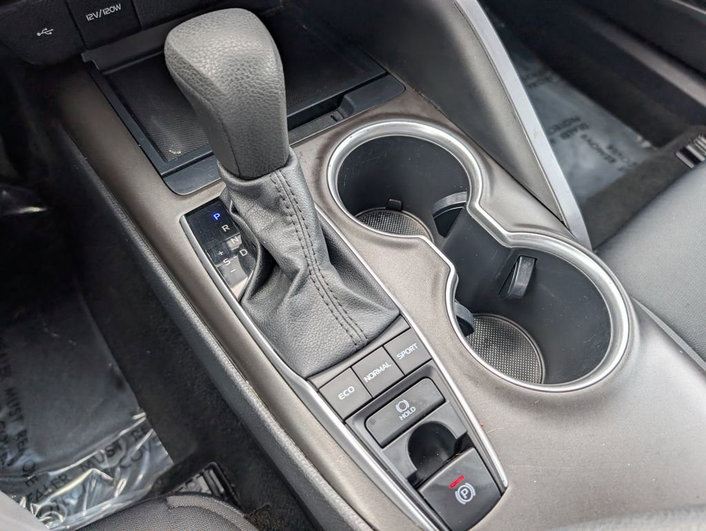 Used 2023 Toyota Camry LE AWD/4WD image 18