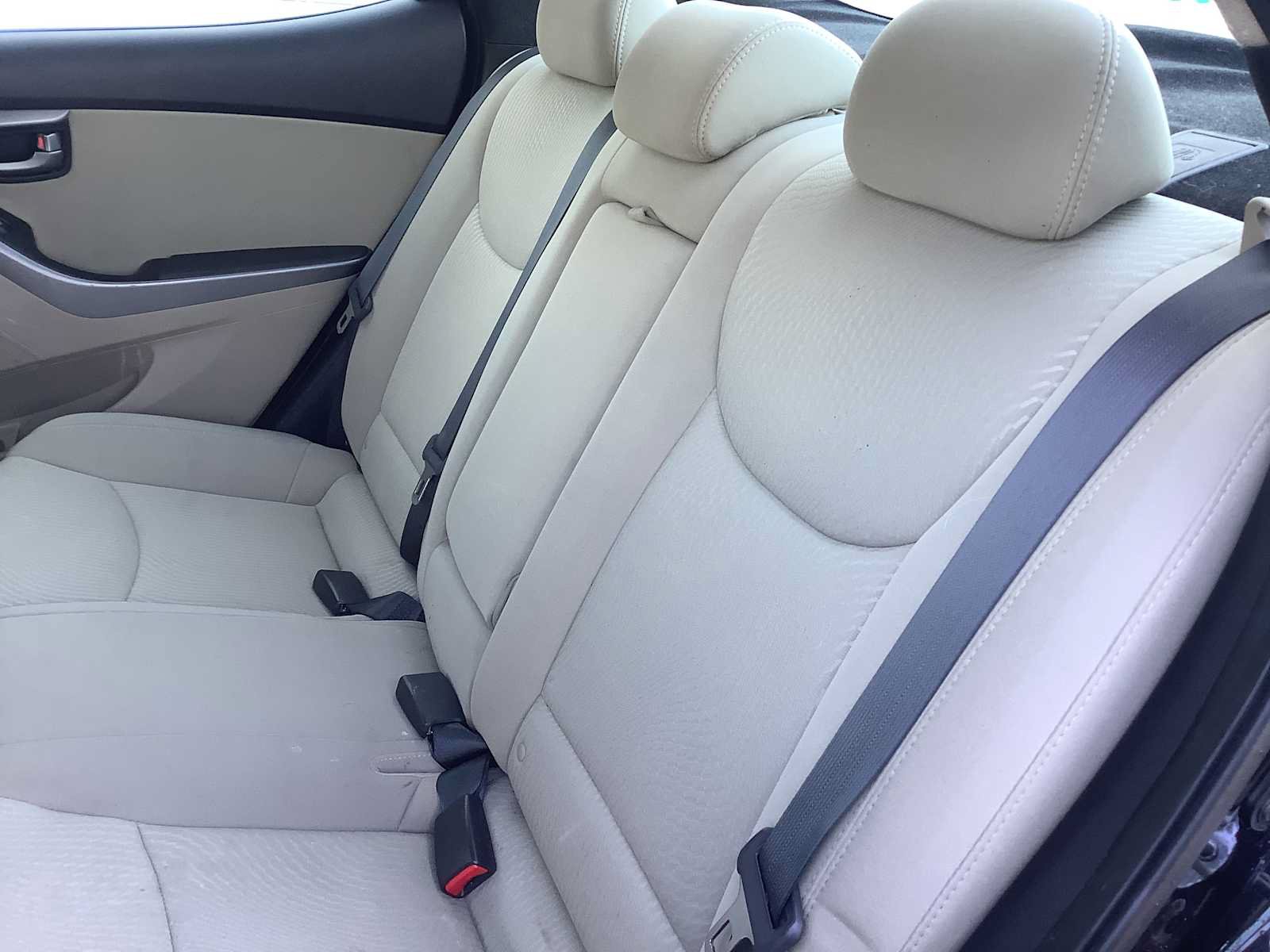 Used 2014 Hyundai Elantra SE w/ Option Group 02 FWD image 13