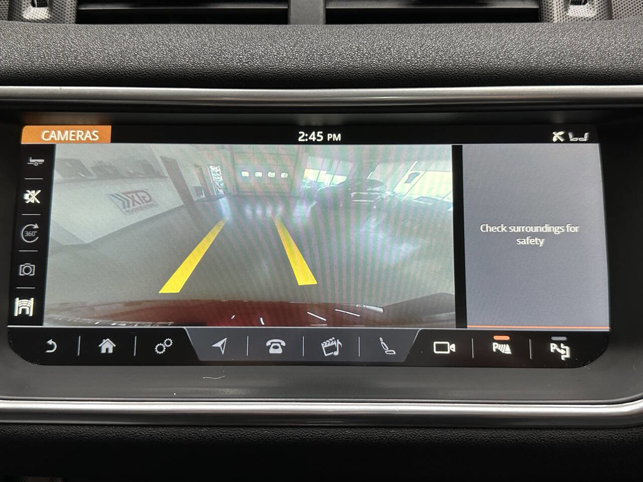 Used 2019 Land Rover Range Rover Evoque HSE image 30