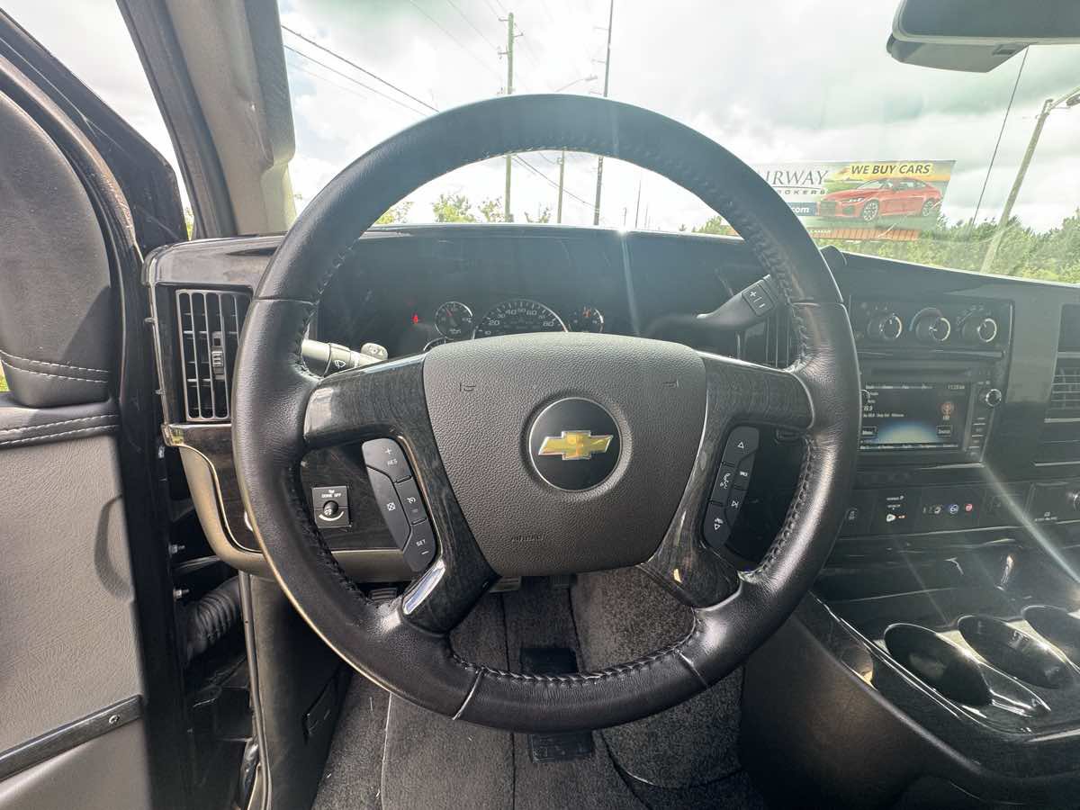 Used 2021 Chevrolet Express 2500 w/ Enhanced Convenience Package RWD image 13