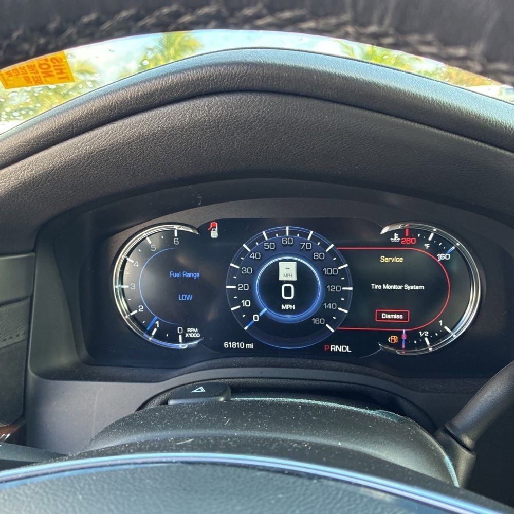 Used 2019 Cadillac Escalade Luxury image 9