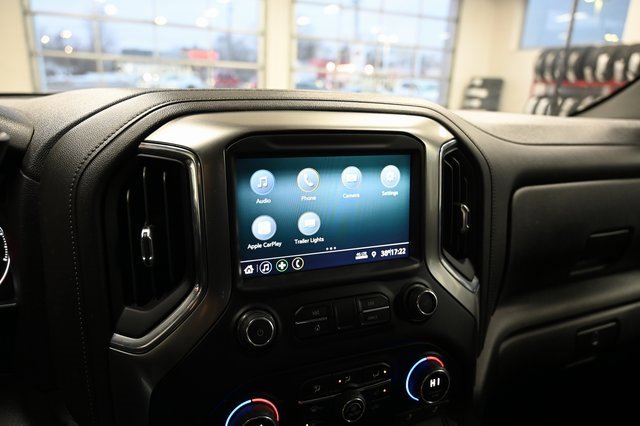 Used 2022 Chevrolet Silverado 2500 LT w/ Convenience Package image 17