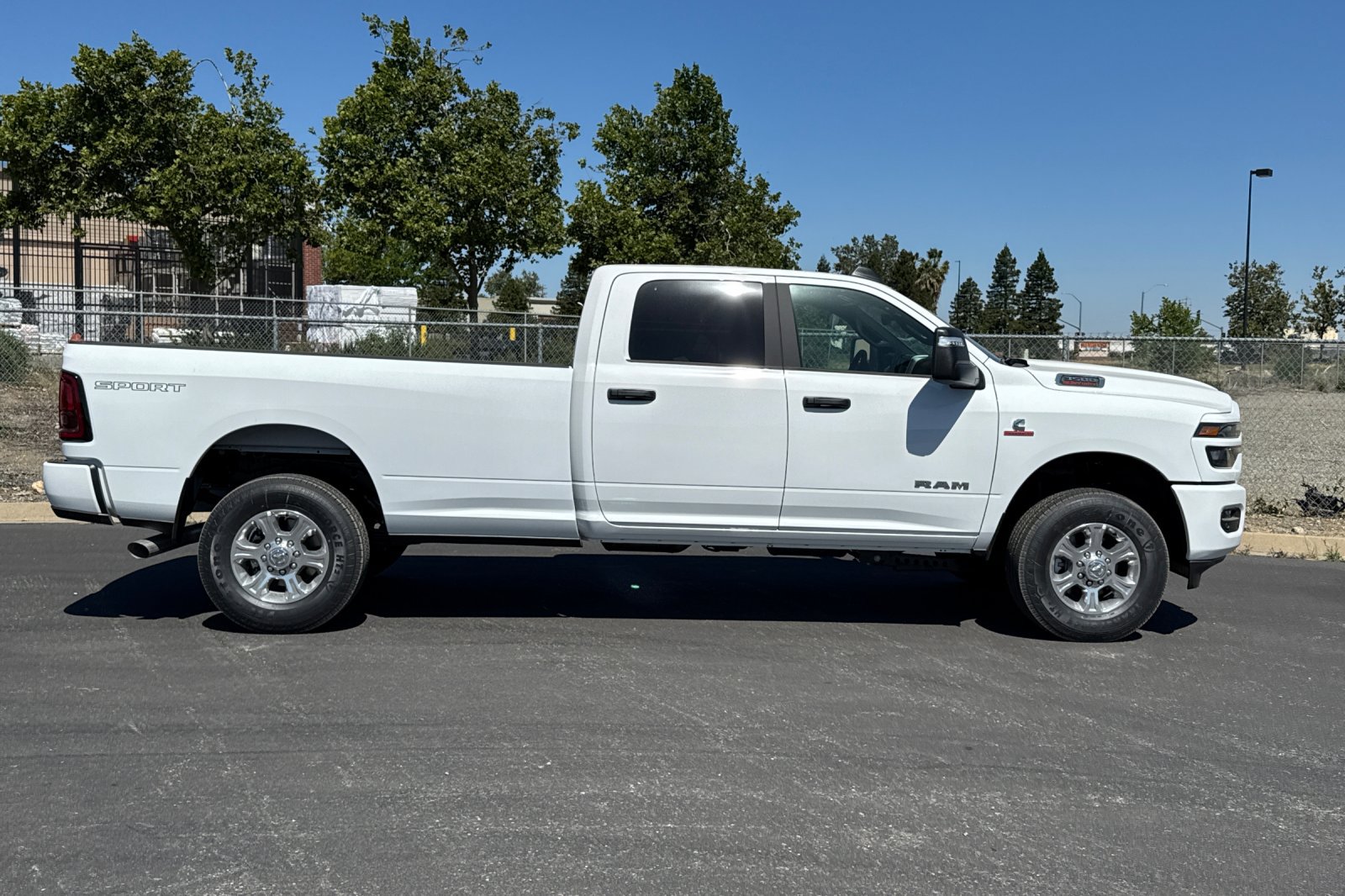 New 2026 RAM 3500 Big Horn AWD/4WD image 2