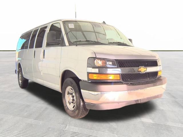 Used 2025 Chevrolet Express 3500 LT w/ LT Preferred Equipment Group image 2