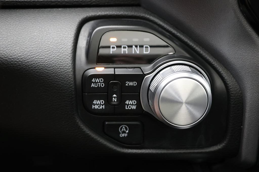 Used 2024 RAM 1500 Laramie AWD/4WD image 31