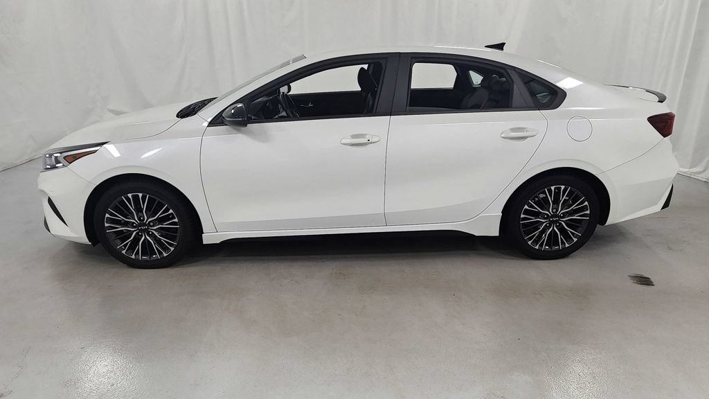 Used 2023 Kia Forte GT-Line FWD image 6