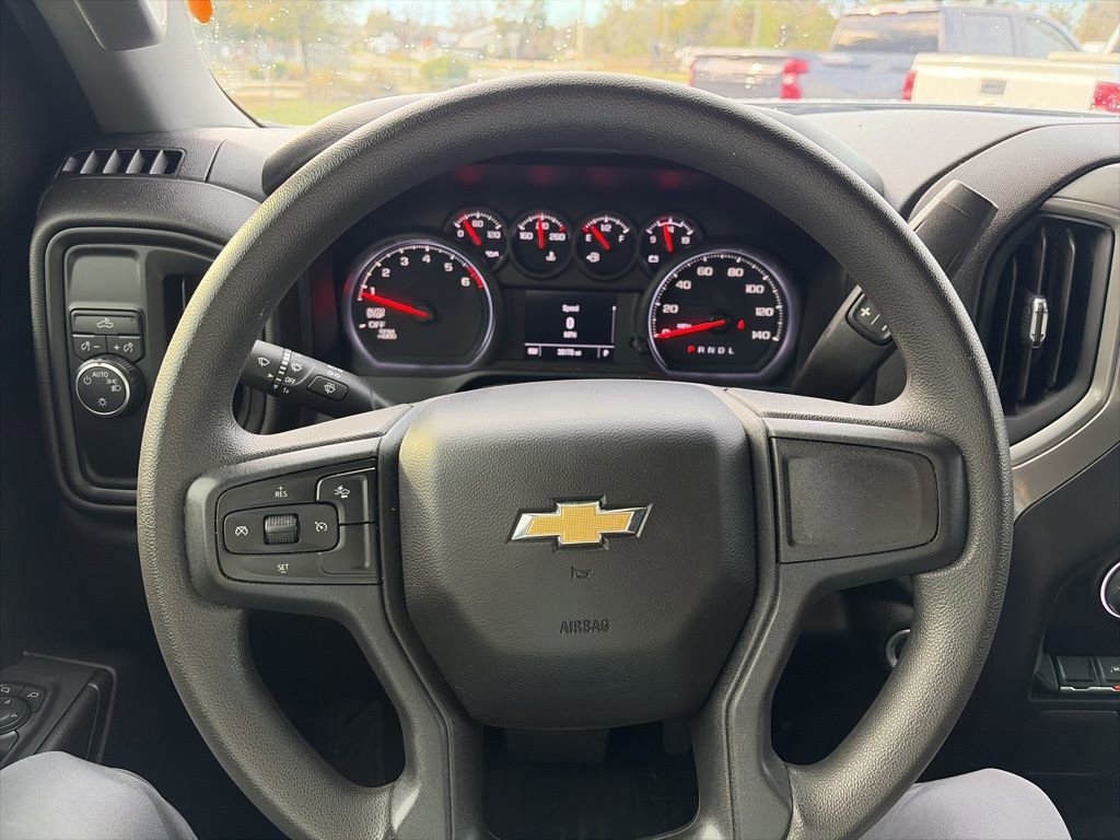 Used 2022 Chevrolet Silverado 1500 Custom image 16