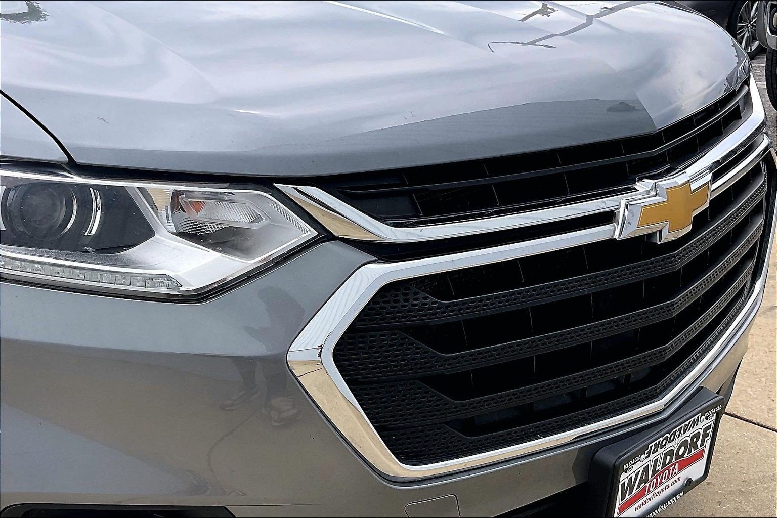 Used 2020 Chevrolet Traverse LS FWD image 35
