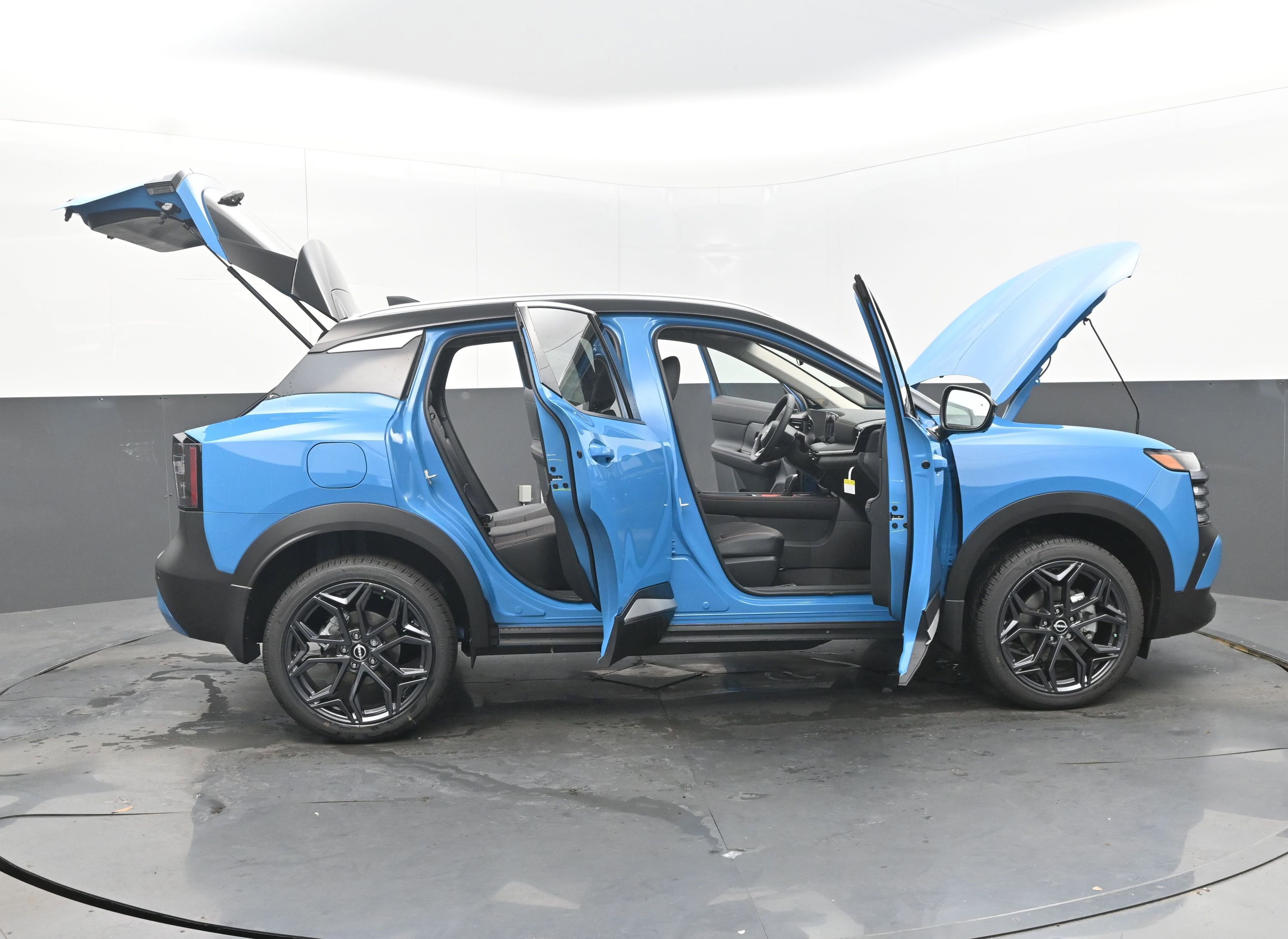 Certified 2025 Nissan Kicks SR image 45