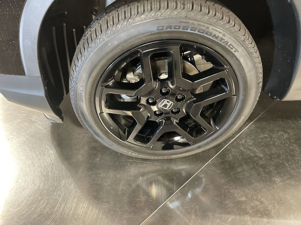 Certified 2024 Honda Passport Black Edition image 10